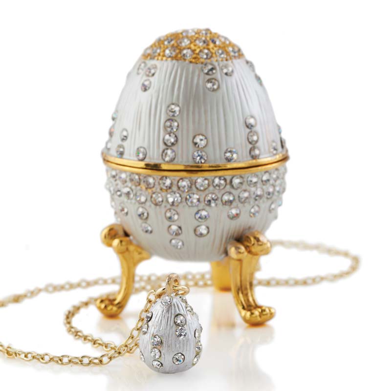 Xenia Egg & Necklace