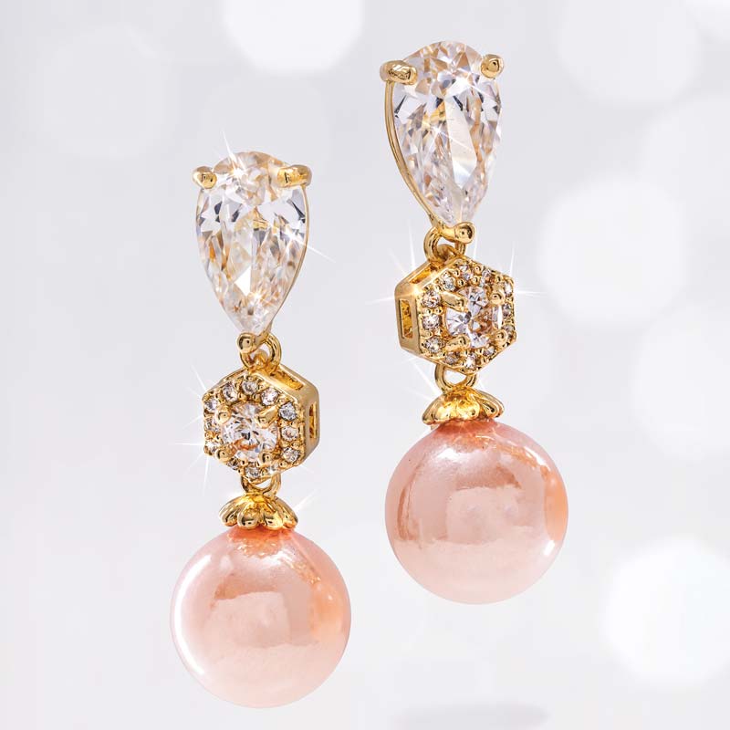 Sophisticated Lady Pearl & DiamondAura Earrings