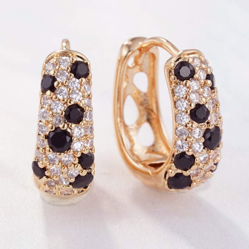 18K Gold-finished Splendor Huggies Earrings (Black & White)