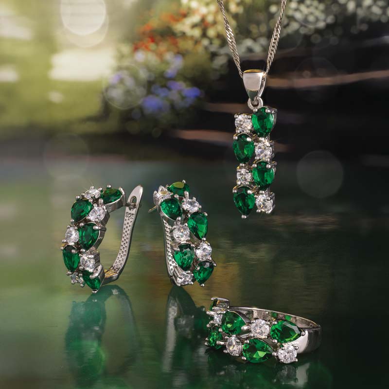 Garden Glow DiamondAura Collection