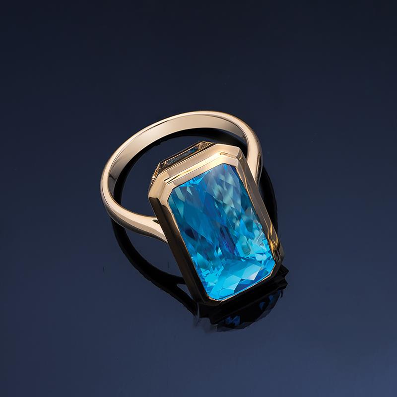 14k Yellow Gold Zermatt Swiss Blue Topaz Ring