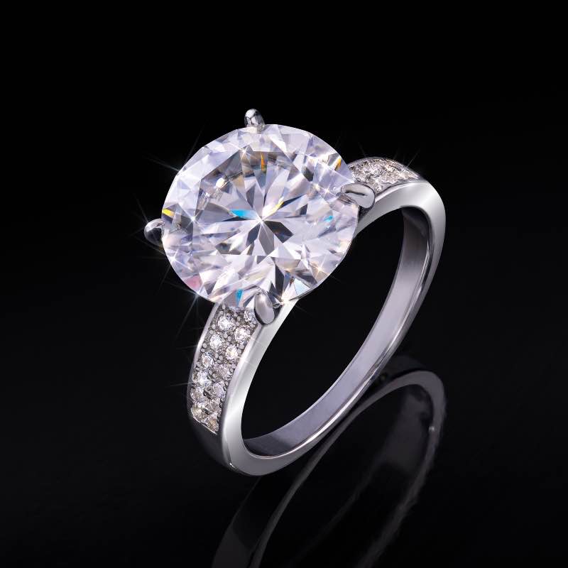 Moissanite Brilliance Ring